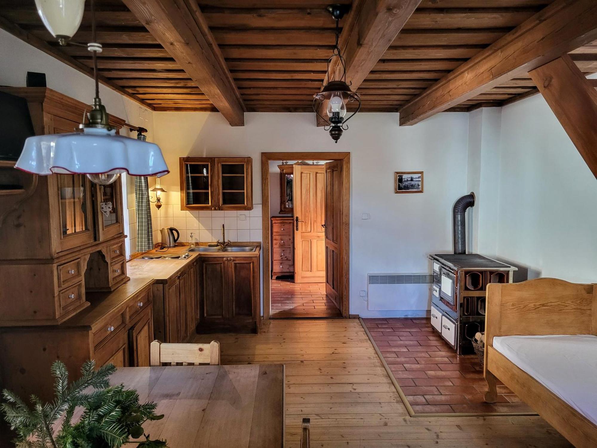 阿帕特马尼塞维尼杜乌酒店 Chvalšiny 外观 照片